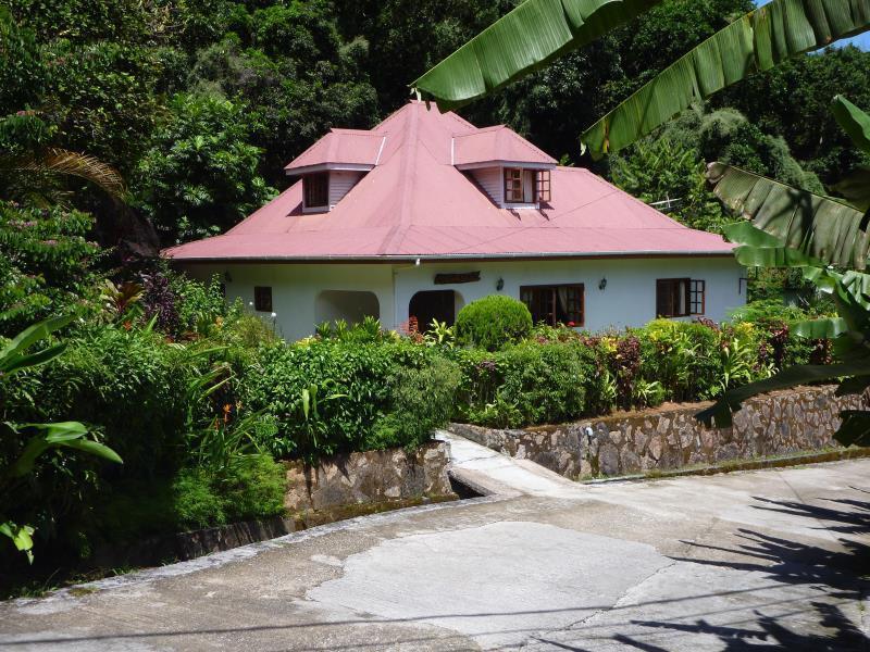 Liane De Mai Bed & Breakfast La Digue Bagian luar foto