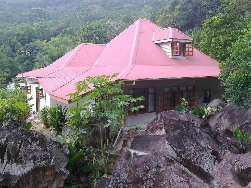 Liane De Mai Bed & Breakfast La Digue Bagian luar foto