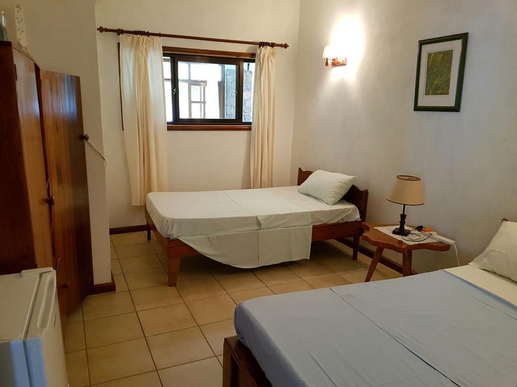 Liane De Mai Bed & Breakfast La Digue Bagian luar foto